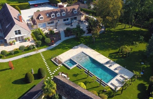 Vulaines-sur-Seine House | Gîtes de Charme à Samoreau - Seine bank, Swimming pool, Jacuzzi and Serenity