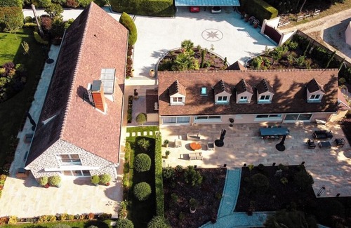 Vulaines-sur-Seine House | Gîtes de Charme à Samoreau - Seine bank, Swimming pool, Jacuzzi and Serenity