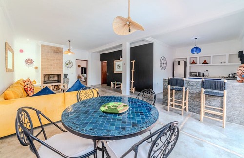 District of Sidi Youssef Ben Ali Villa | Villa 0 Vis-à-Vis - Swimming pool -10min from Downtown