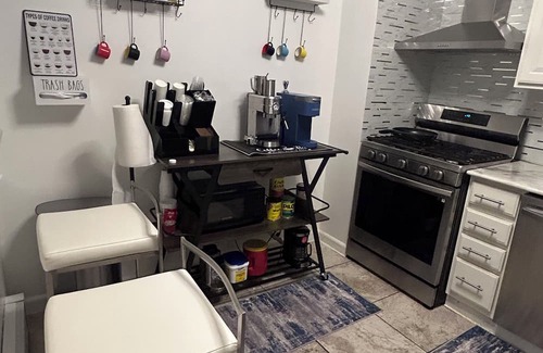 Throgs Neck House | Charming & Cozy 2BR/2BA GEM in the heart of Throgs Neck!