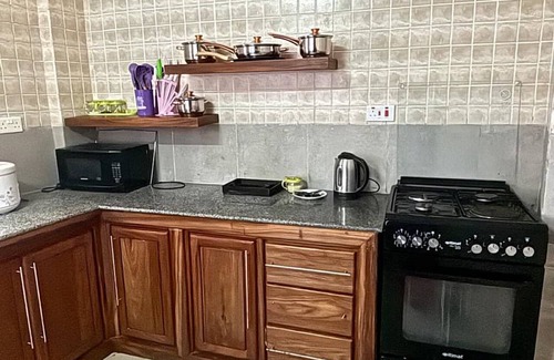 Stone Town Apartment | Rustic 2-bedroom, 2 bathroom apartment in the heart Stonetown Zanzibar. WiFi, AC