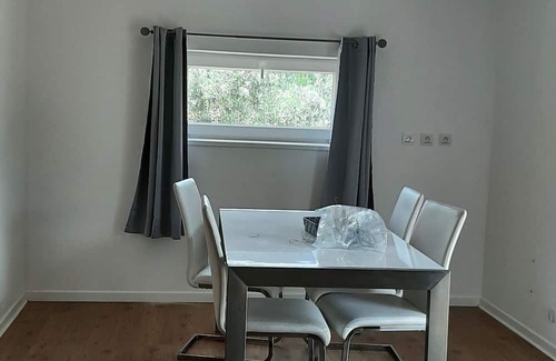 Regusse Apartment | In a private estate, large studio with terrace