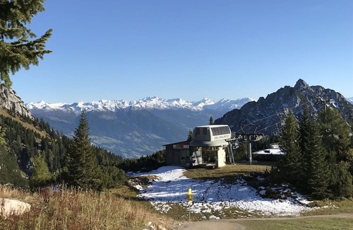 Steinberg am Rofan Apartment | Beautiful apartment for 10 guests with WIFI, hot tub, TV, patio, pets allowed and parking