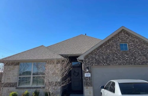 Krum House | Room in the house with share bathroom and one guest per room