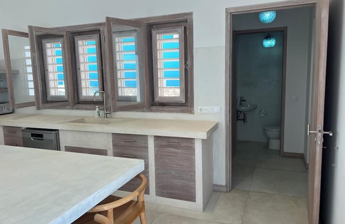 Kralendijk House | Brand New, Private Oceanfront Villa with Breathtaking Diving in Your Backyard