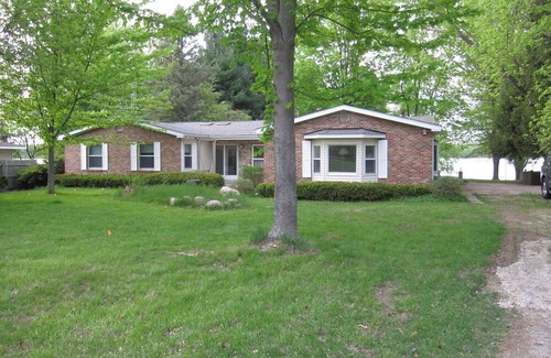 Davison House | Lovely 4-bedroom house in Davison