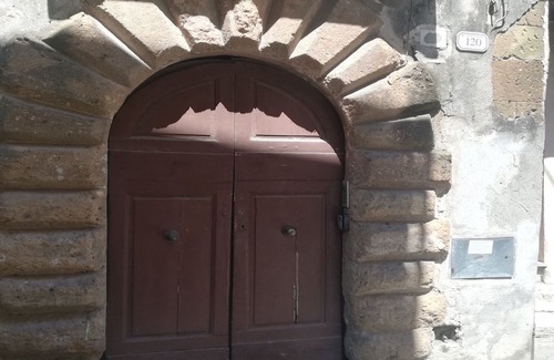 Pitigliano Apartment | Auntie's house