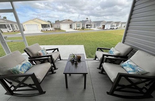 Okahumpka Villa | Pools, Golfs and Many More Amenities to Enjoy The Villages