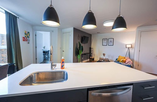 Brewerytown Apartment | Imagine a stylish escape in Glenwood, the epitome of urban luxury