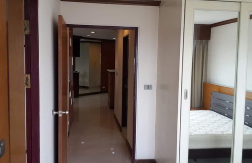 Makkasan Condo | Chic 2-bedroom condo with WiFi, AC in brilliant Krung Thep Maha Nakhon