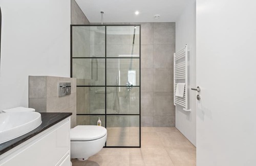 Arborg Apartment | Private Selfoss Lodge - 2024