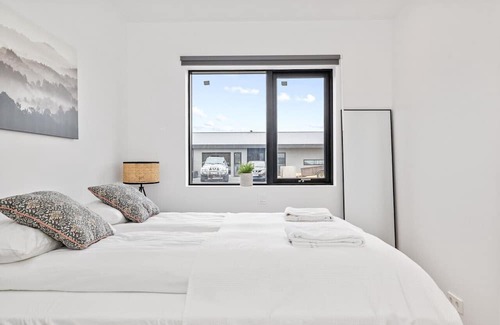 Arborg Apartment | Private Selfoss Lodge - 2024