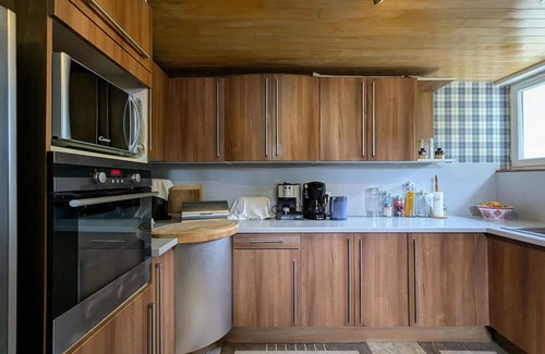 Jeu-les-Bois Cottage | Gite Jeu-les-Bois, 2 bedrooms, 5 persons