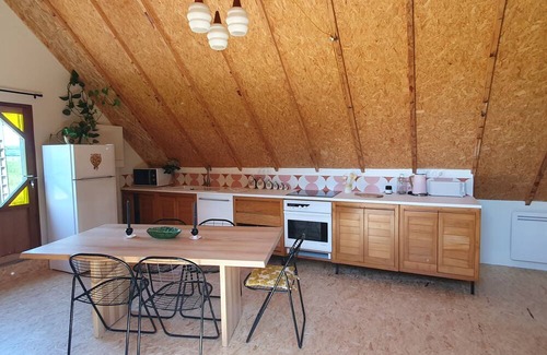 Quemigny-Poisot House | Gite Pour 4 Personnes Entre Dijon et Beaune Avec vue et Bain Nordique Jacuzzi
