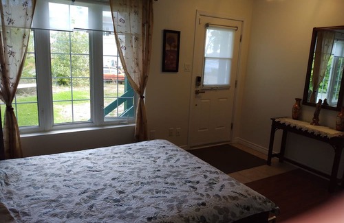 Downtown Gatineau Apartment | Waterfront apartment 10min to Ottawa