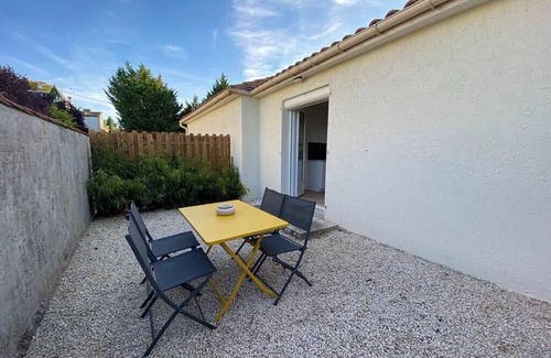 Avanton House | Maison Martigny B - Parking Privé - Proche Futuroscope et Aquascope