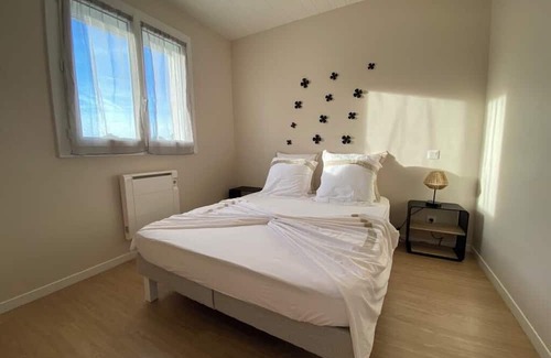 Avanton House | Maison Martigny B - Parking Privé - Proche Futuroscope et Aquascope