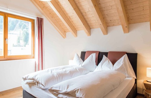 Engelberg Apartment | Holiday apartment with heating and ski storage