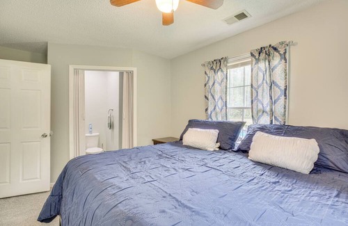 Little River House | Charming Little River House < 7 Mi to Beach!