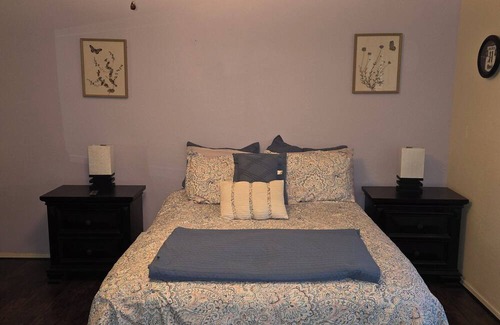 Sarival Village House | Charming, cozy 3-bedroom house. Swimming pool and patio with a pellet grill.