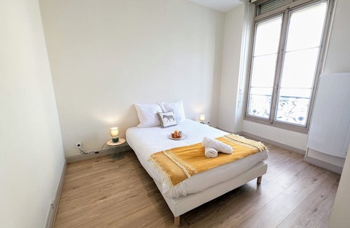Downtown Angers Apartment | Hyper Centre with magnificent view