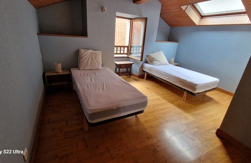 Luzech House | Small house on the village square in Luzech