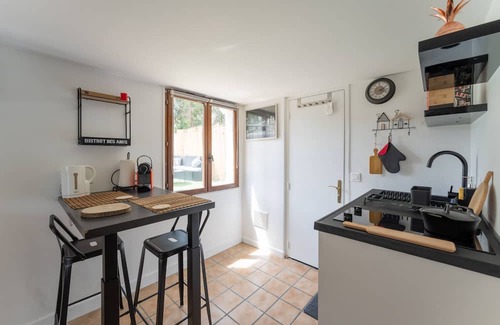 Coignieres House | Grande maison élégante - 3 suites