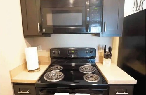 Easton Apartment | King Kozy space & Easton near Airportn