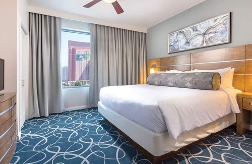 Las Vegas Resort | Club Wyndham Desert Blue 10/17-10/20 1 Bedroom Deluxe, full kitchen