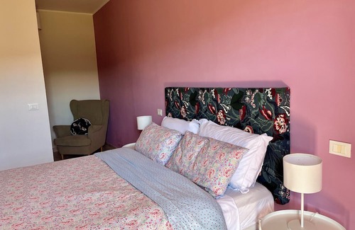 Tortoreto Apartment | In a tranquil area, 4 km/h to the sea and 10 minutes on foot to the Old Town.