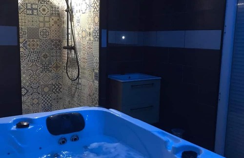 Licques House | Maison Pour 2, Avec spa