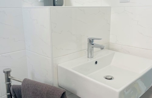 Versbach Apartment | Newly renovated cozy vacation apartment in Würzburg: near the university hospital