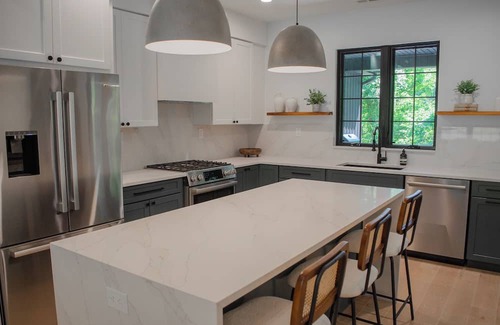 Marlboro House | The Noir House: modern new construction in the heart of Hudson Valley