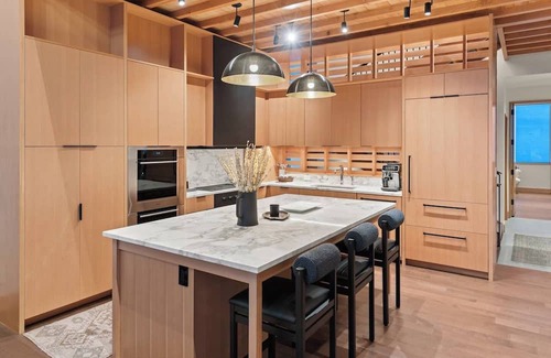 Snowmass Village House | Ski-In/Ski-Out at the Havens