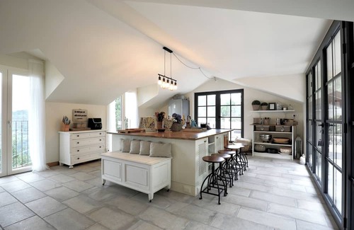 Seborga Villa | Unique Villa Sunset, private 3 en-suite villa in Principality Seborga with WiFi