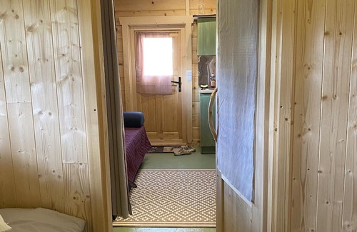 Saint-Pardoux House | Null 'Tiny House 3/4 Places' with Shared Pool, Wi-Fi and Air Conditioning