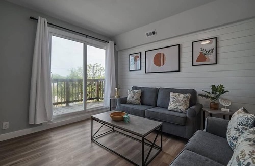 Cottage Line Apartment | *Waterview/Pool* Coastal Breeze Suite @ Salt & Sea