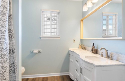 Sunset Beach House | Beautiful mid-island 3 bedroom, 2 bath home on Sunset Beach