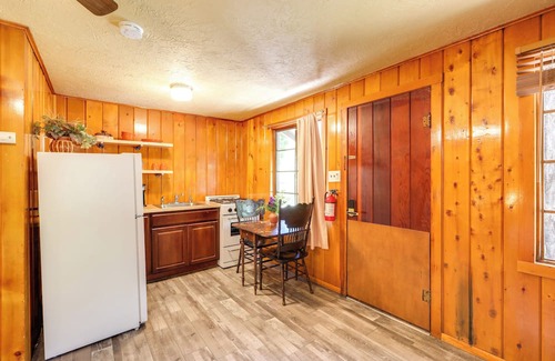 Sedona Apartment | Pet-Friendly Sedona Gem w/Swimming Hole