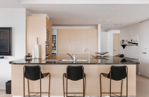 Mount Maunganui Apartment | 3 Bedroom Luxury Apartment with Heated Pool