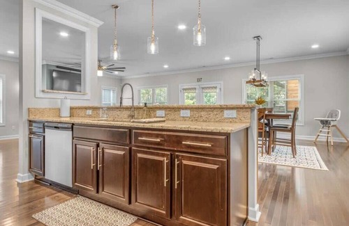 East Ocean View House | 16th Street - House by the Bay
