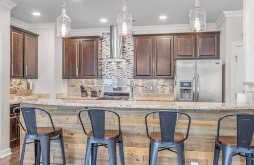 East Ocean View House | 16th Street - House by the Bay