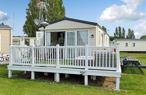 Colchester Cottage | 2 bedroom accommodation in Mersea Island, near Colchester