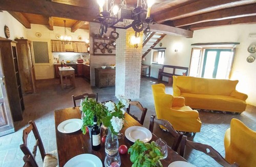 Villa Collemandina House | Holiday house with pool (exclusive use)