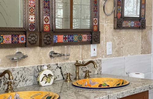 Hesperia House | Charming & private Guesthouse great for a getaway