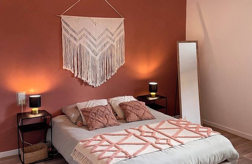 Troyes Apartment | Appartement Cream Cocoon