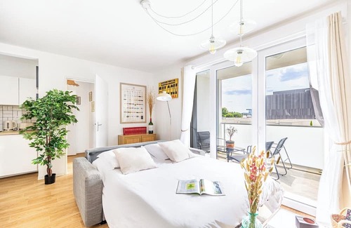 Begles Apartment | LA Belle Rose Appartement 4 Personnes Proche Gare Bordeaux
