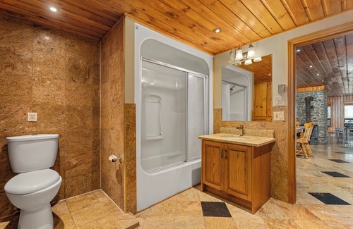 Minden Cottage | Tall Timbers Beach Front Cottage