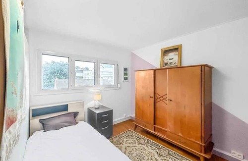Saint-Herblain House | Homerez - Beautiful house for 5 ppl. with garden and balcony at Saint-Herblain