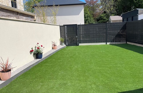 Escoville Apartment | L'appart Charmant Avec son Belle Espace Extérieur